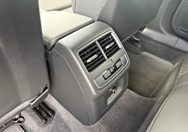 AUDI A4 Avant 40 TDI S tronic advanced