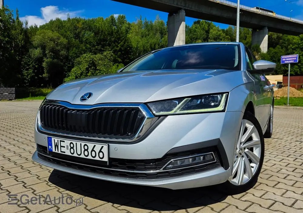 SKODA Octavia 2.0 TSI 4x4 Style DSG
