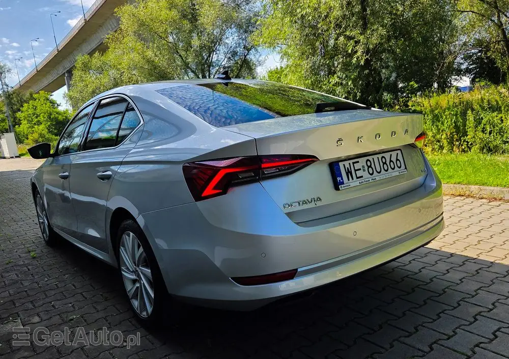 SKODA Octavia 2.0 TSI 4x4 Style DSG