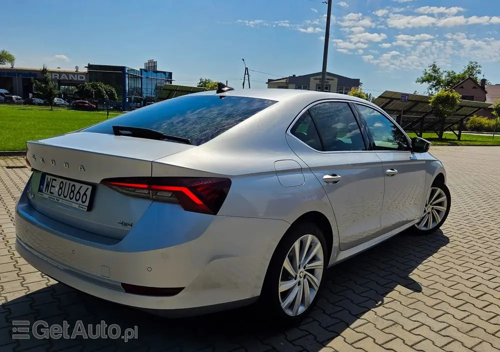 SKODA Octavia 2.0 TSI 4x4 Style DSG