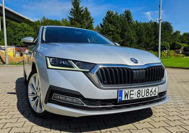 SKODA Octavia 2.0 TSI 4x4 Style DSG