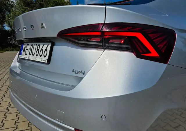 SKODA Octavia 2.0 TSI 4x4 Style DSG