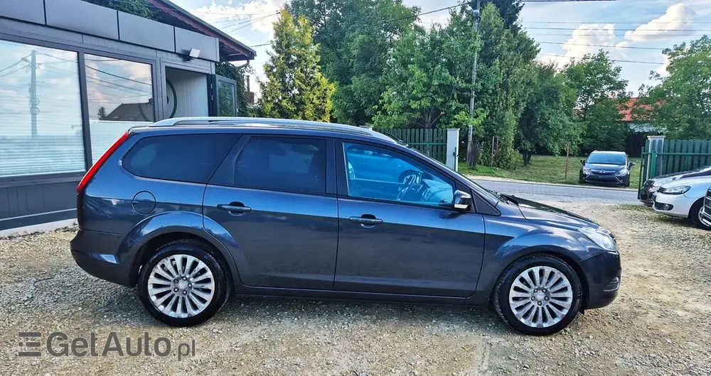 FORD Focus 1.6 16V Titanium