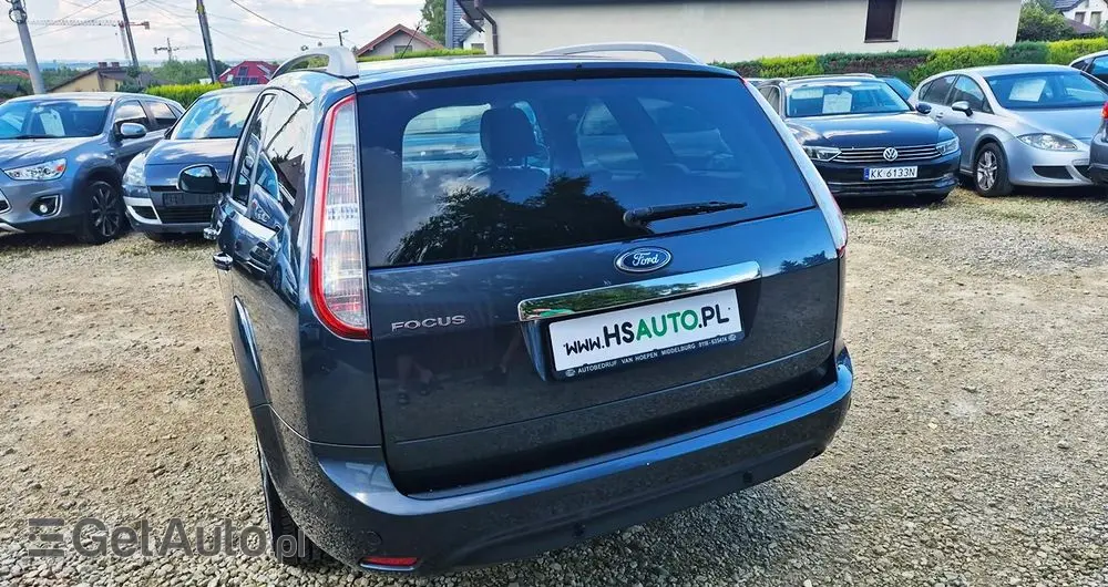 FORD Focus 1.6 16V Titanium