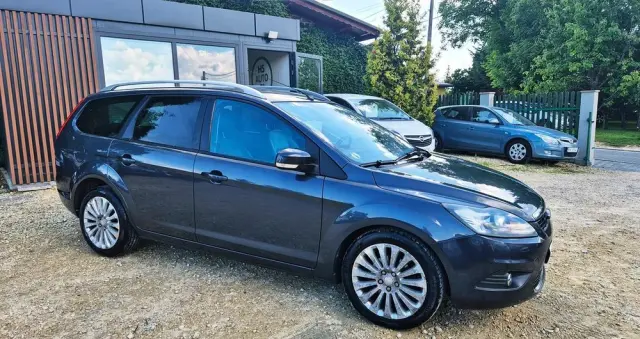 FORD Focus 1.6 16V Titanium