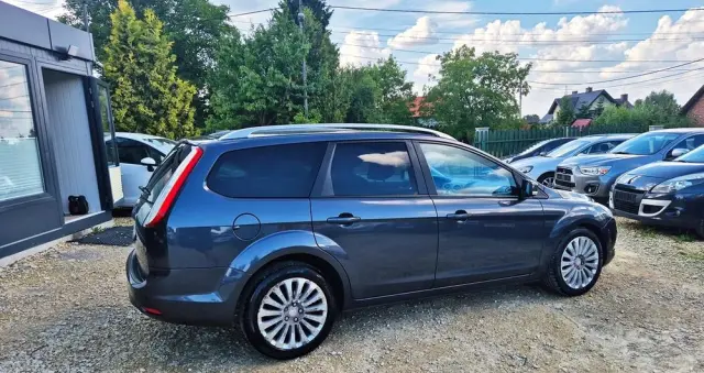 FORD Focus 1.6 16V Titanium