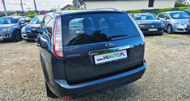 FORD Focus 1.6 16V Titanium