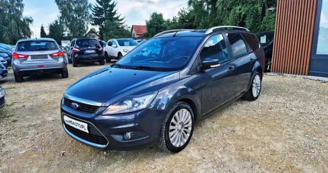 FORD Focus 1.6 16V Titanium