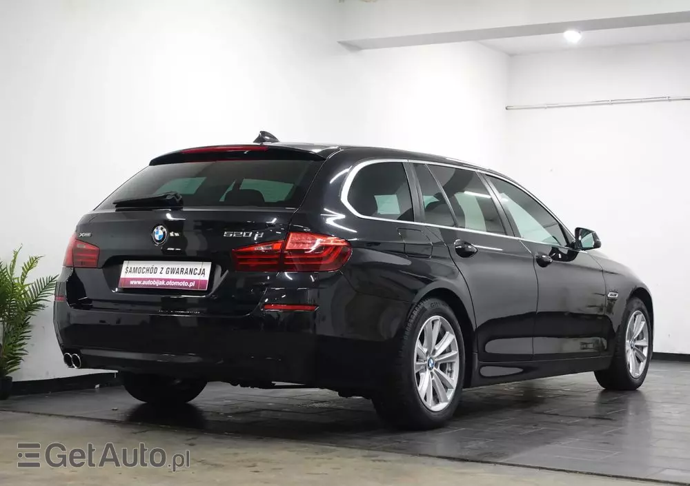BMW Seria 5 520d xDrive Touring
