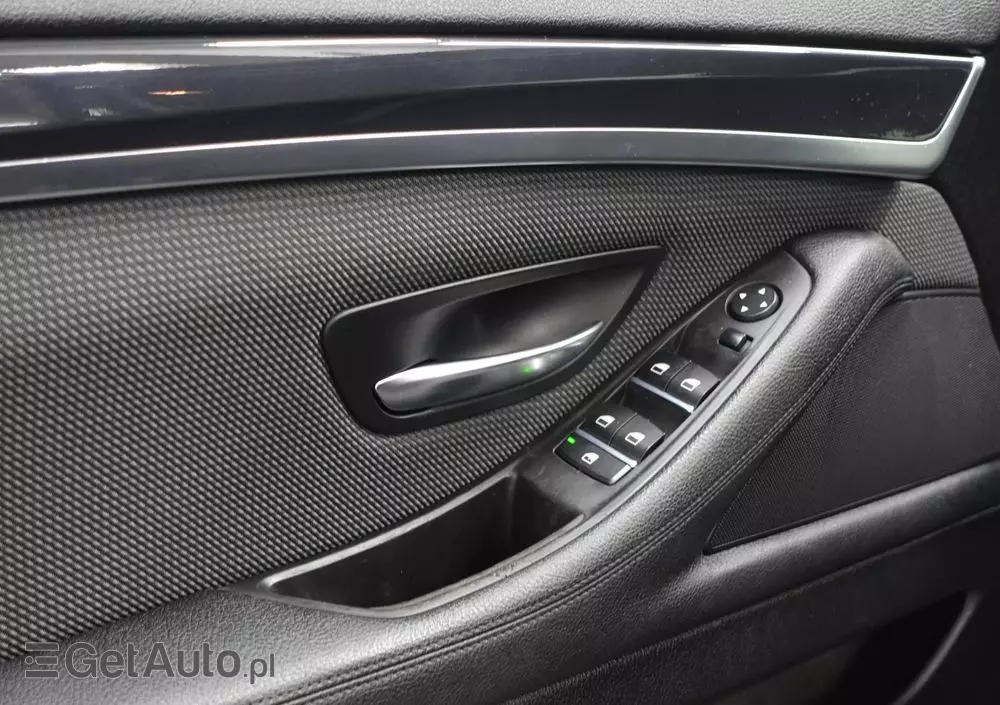 BMW Seria 5 520d xDrive Touring