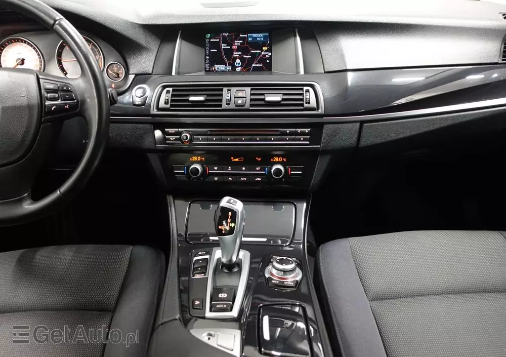 BMW Seria 5 520d xDrive Touring