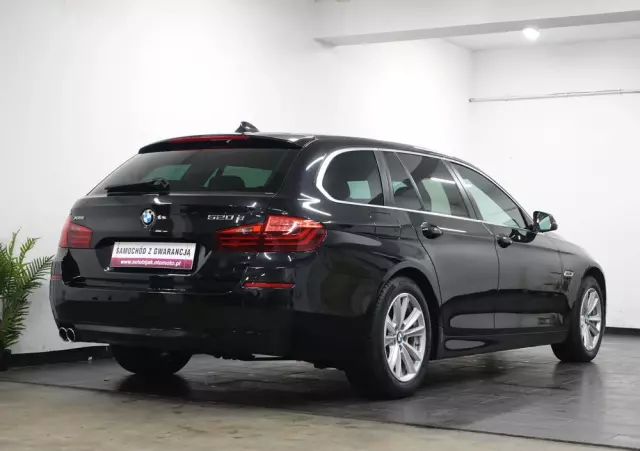 BMW Seria 5 520d xDrive Touring