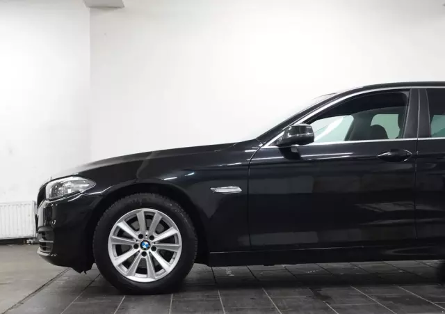 BMW Seria 5 520d xDrive Touring