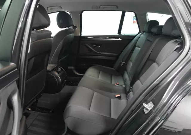 BMW Seria 5 520d xDrive Touring