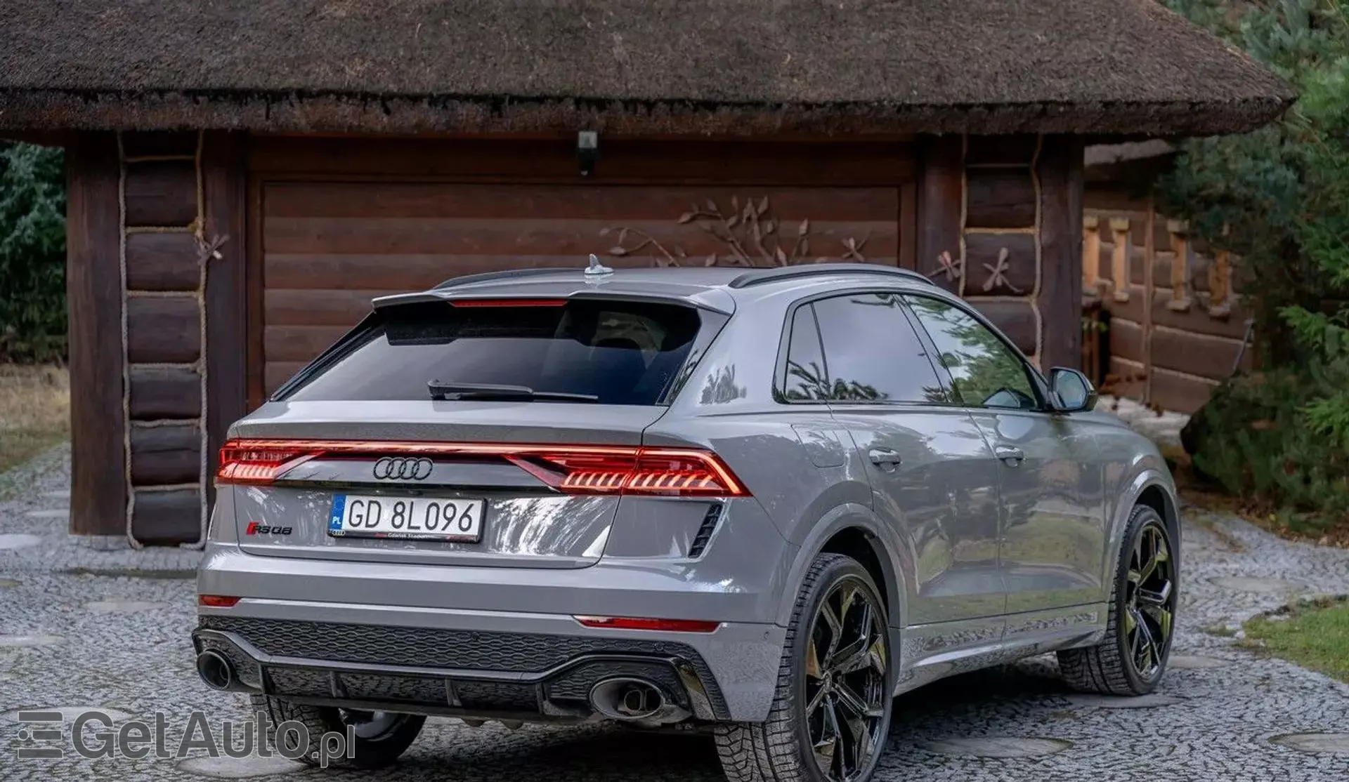 AUDI RS Q8 