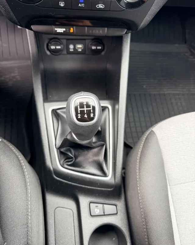 HYUNDAI I20 Blue 1.2 Advantage