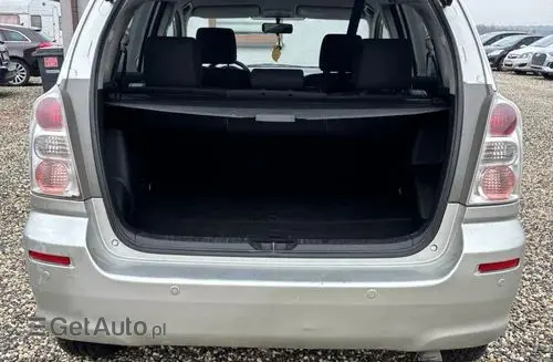 TOYOTA Corolla Verso 