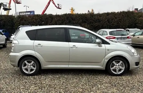 TOYOTA Corolla Verso 