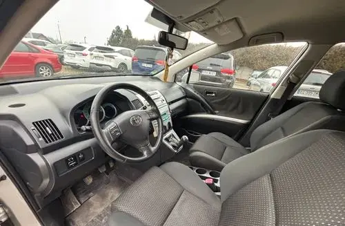 TOYOTA Corolla Verso 