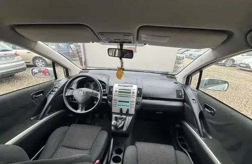 TOYOTA Corolla Verso 