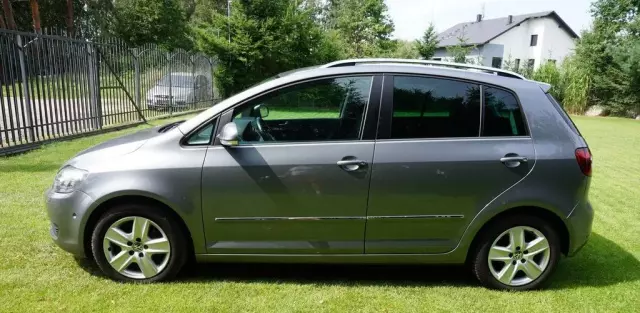 VOLKSWAGEN Golf Plus 