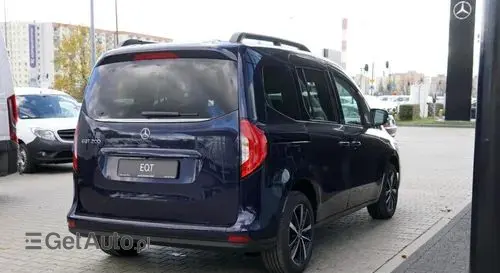 MERCEDES-BENZ EQT 