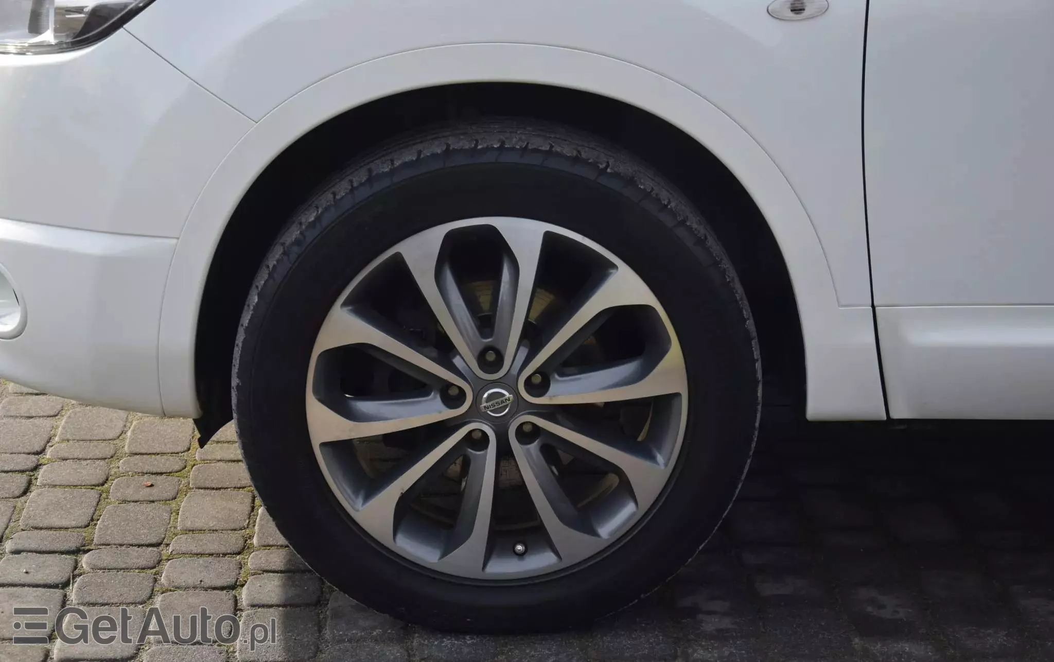 NISSAN Qashqai+2 2.0 Acenta