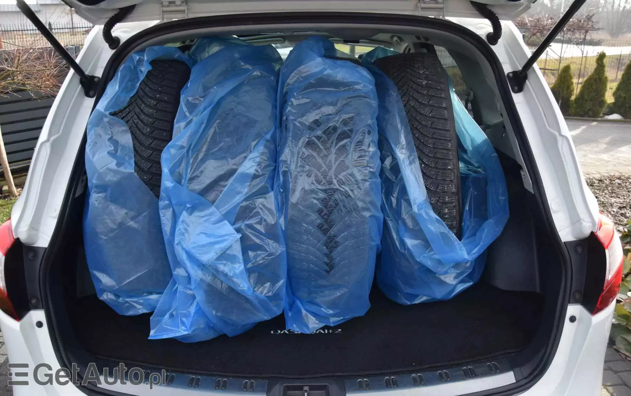 NISSAN Qashqai+2 2.0 Acenta