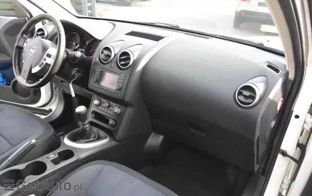 NISSAN Qashqai+2 2.0 Acenta