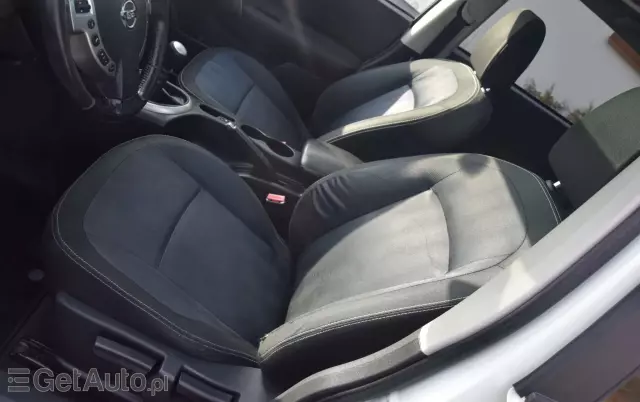 NISSAN Qashqai+2 2.0 Acenta