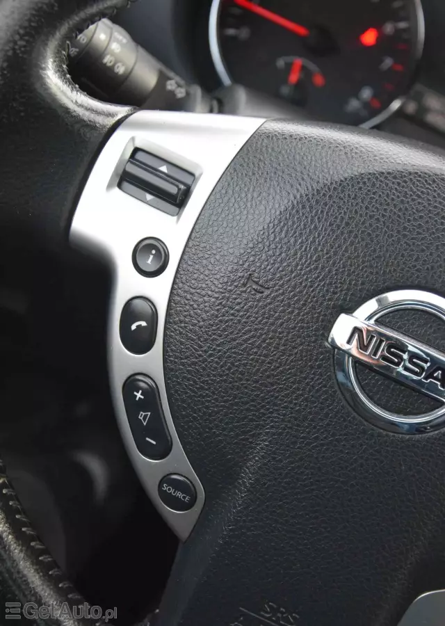 NISSAN Qashqai+2 2.0 Acenta