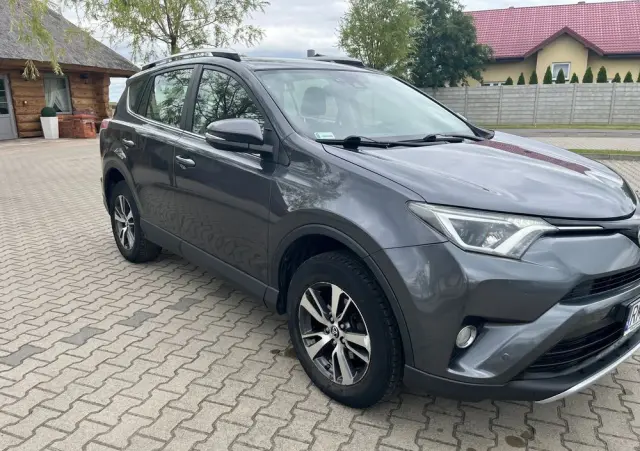 TOYOTA RAV4 