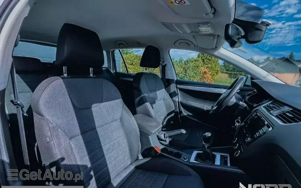 SKODA Octavia 1.4 TSI Elegance