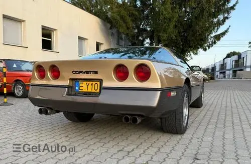 CHEVROLET Corvette 