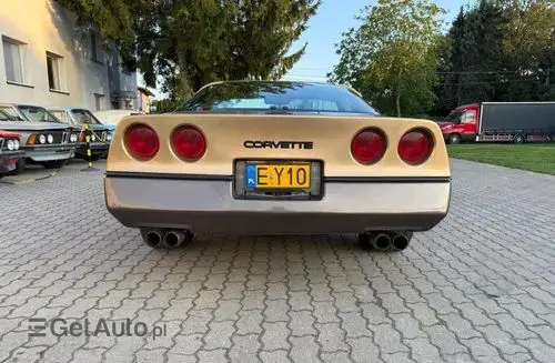 CHEVROLET Corvette 