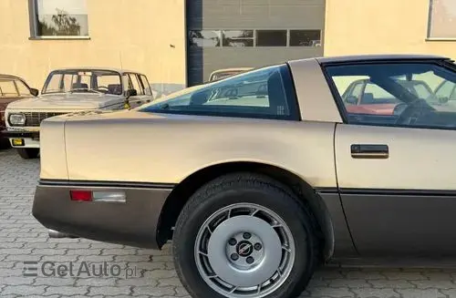 CHEVROLET Corvette 