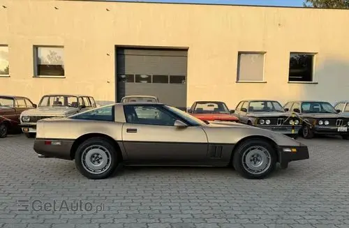 CHEVROLET Corvette 