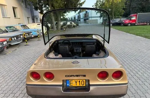CHEVROLET Corvette 