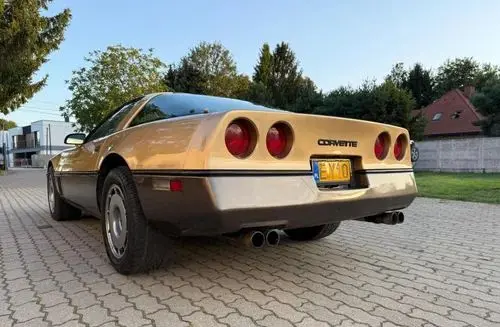 CHEVROLET Corvette 
