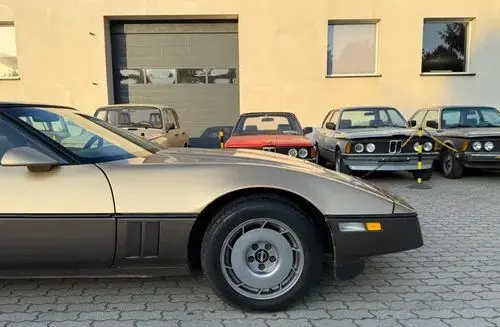 CHEVROLET Corvette 
