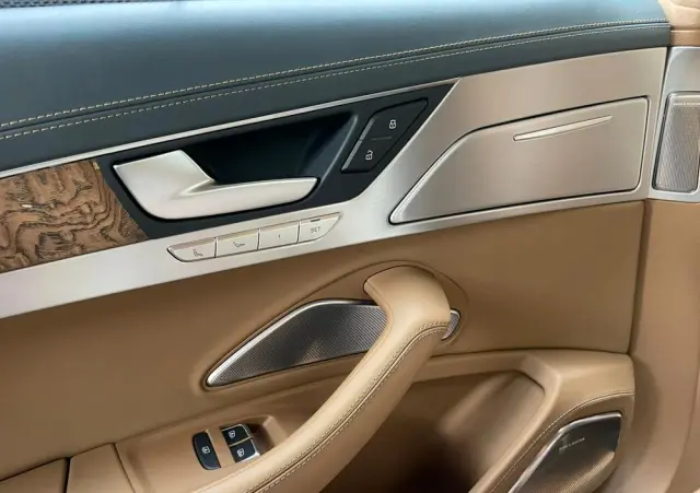 AUDI A8 4.2 TDI clean diesel L Quattro