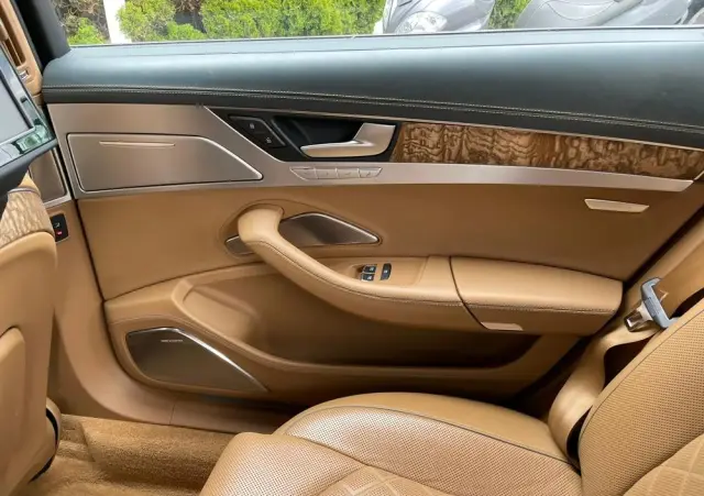 AUDI A8 4.2 TDI clean diesel L Quattro