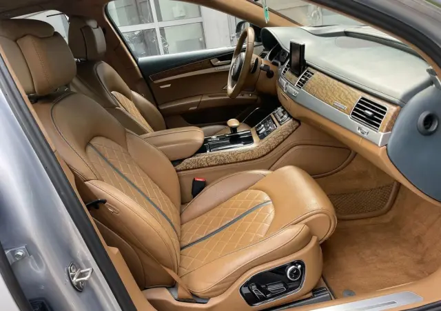 AUDI A8 4.2 TDI clean diesel L Quattro