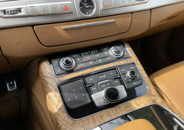 AUDI A8 4.2 TDI clean diesel L Quattro