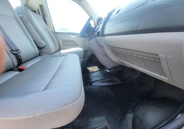 VOLKSWAGEN Transporter t5 lift skrzynia klima sprowadzony serwisowany 