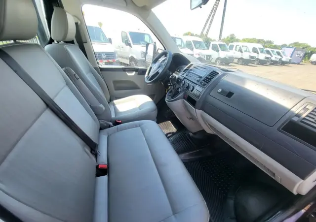 VOLKSWAGEN Transporter t5 lift skrzynia klima sprowadzony serwisowany 