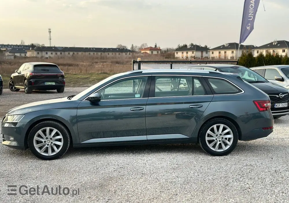 SKODA Superb 2.0 TDI SCR Style DSG