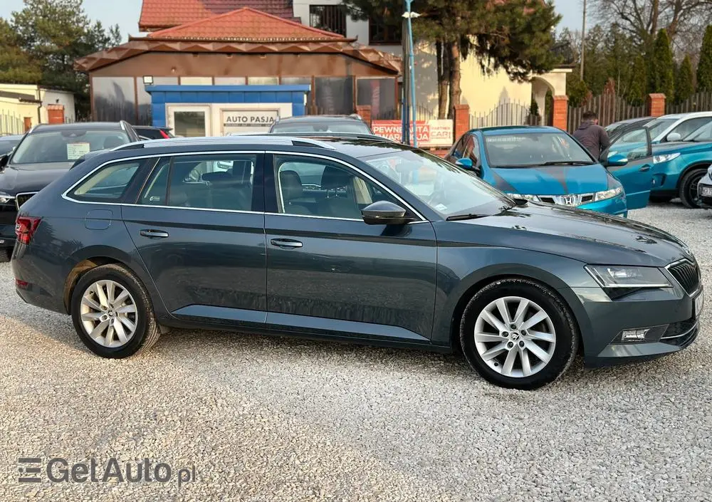 SKODA Superb 2.0 TDI SCR Style DSG