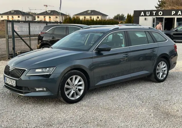 SKODA Superb 2.0 TDI SCR Style DSG