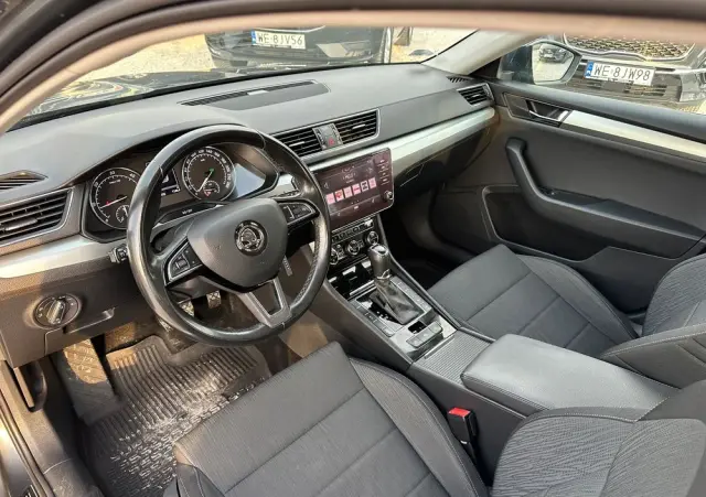 SKODA Superb 2.0 TDI SCR Style DSG